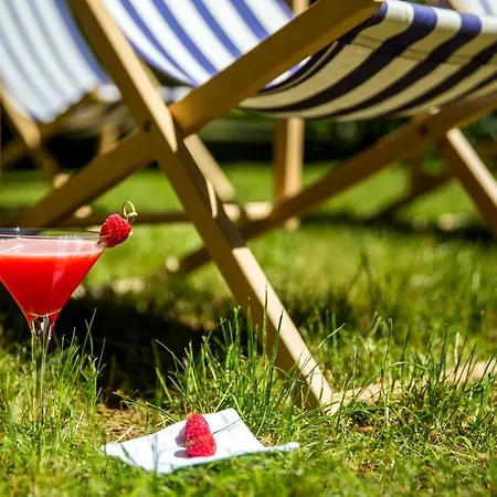 Palac & Wellness فندق Ciekocinko