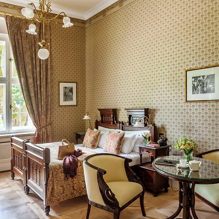 Palac & Wellness 5* Ciekocinko