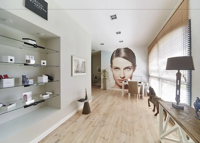 Palac & Wellness فندق Ciekocinko