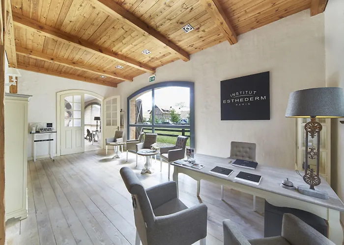 فندق Palac & Wellness